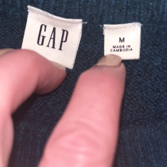 GAP crewneck sweater - Picture 9 of 11